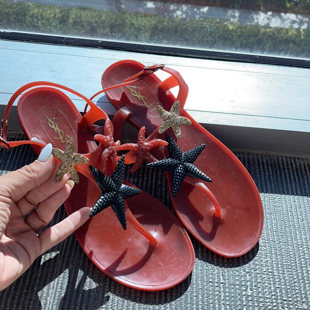 Beautiful YSL sandals/flip flops